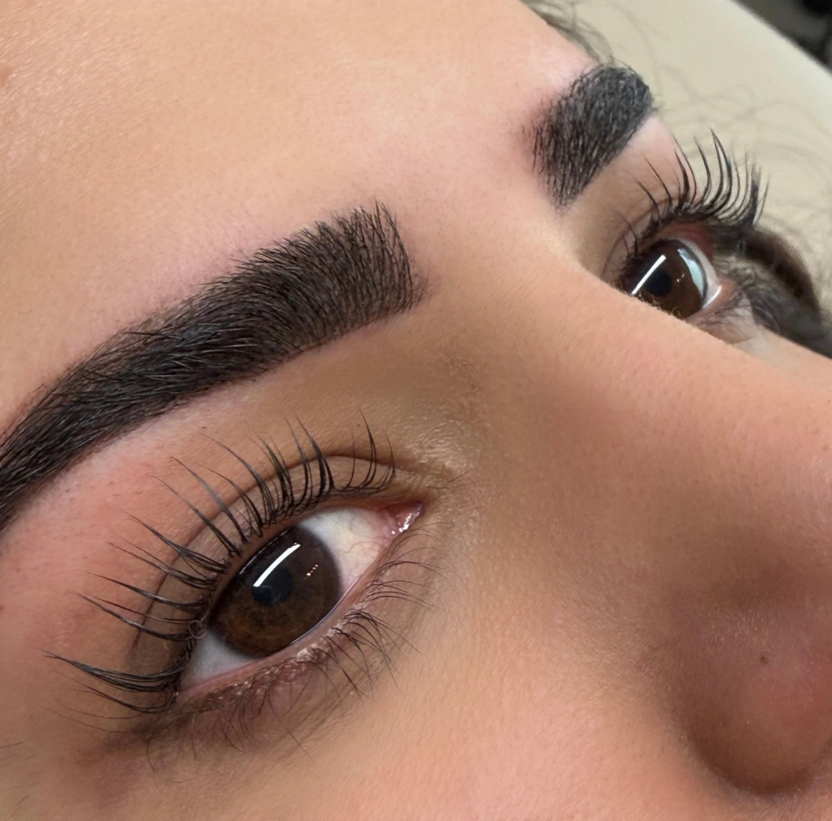 Training Korean Lashlift